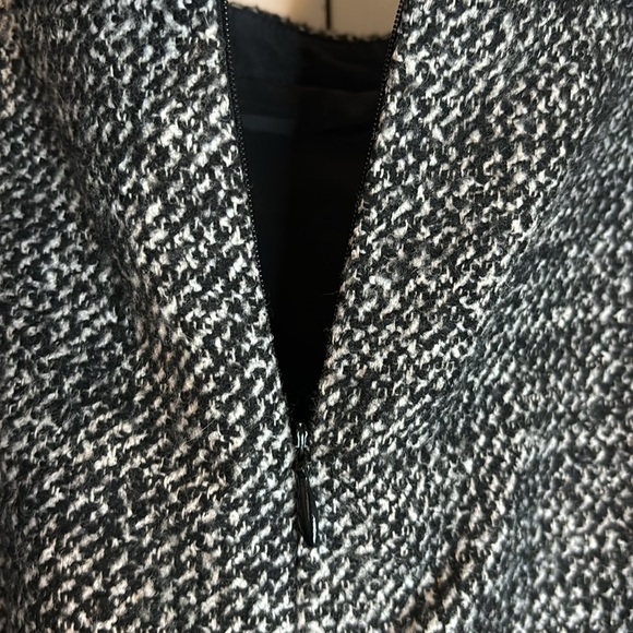 VGUC-Neiman Marcus Exclusive midi skirt w/black lace trim - Picture 6 of 8